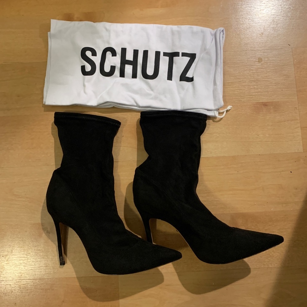 COPY - Schultz Heeled Pointed Toe Suede Boots